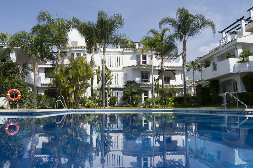 Apartamentos Y Casas Serinamar Marbella El Ángel Kültér fotó