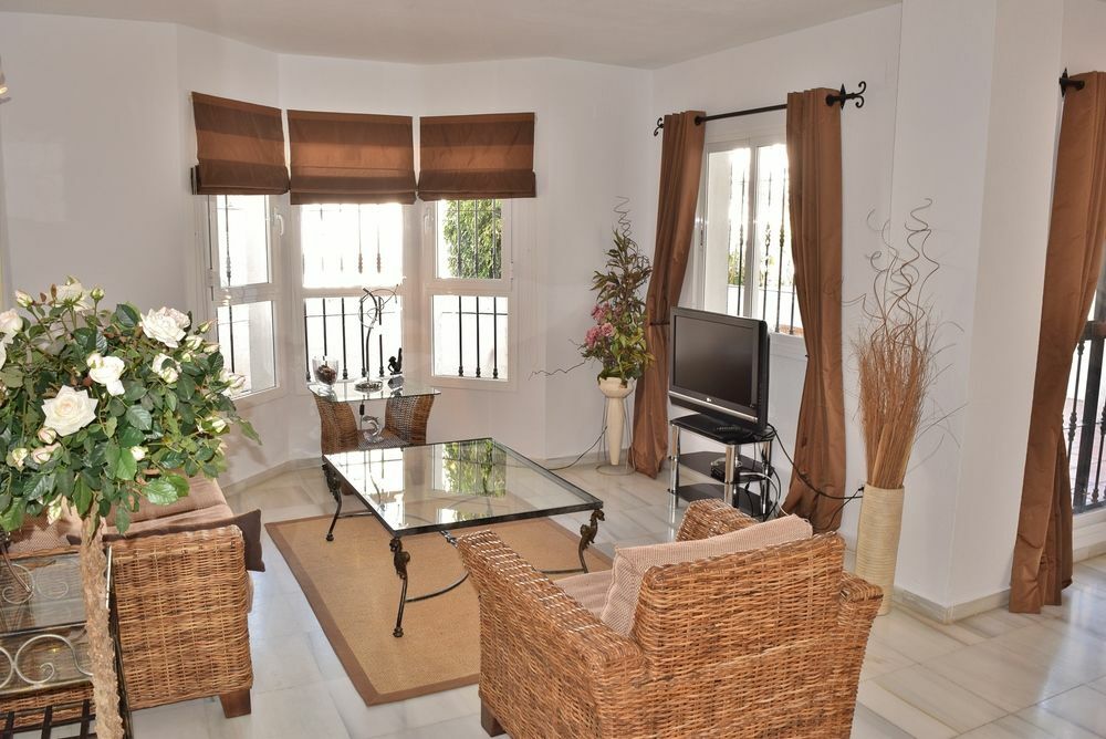 Apartamentos Y Casas Serinamar Marbella El Ángel Kültér fotó
