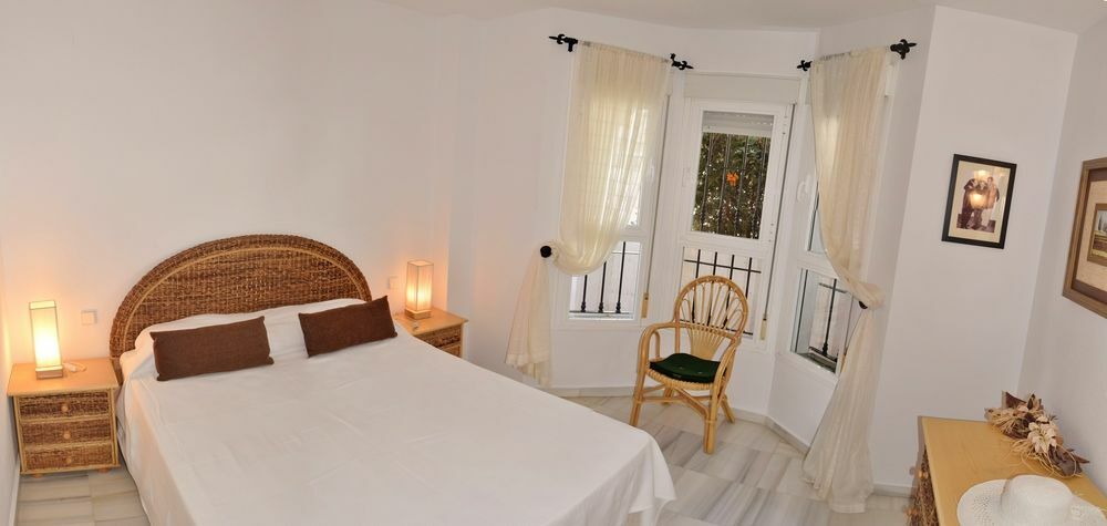 Apartamentos Y Casas Serinamar Marbella El Ángel Kültér fotó