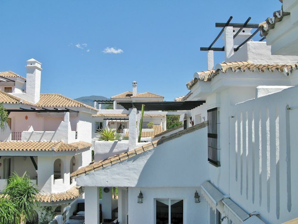 Apartamentos Y Casas Serinamar Marbella El Ángel Kültér fotó