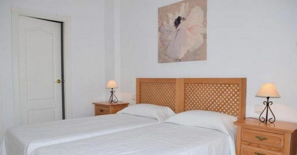 Apartamentos Y Casas Serinamar Marbella El Ángel Kültér fotó