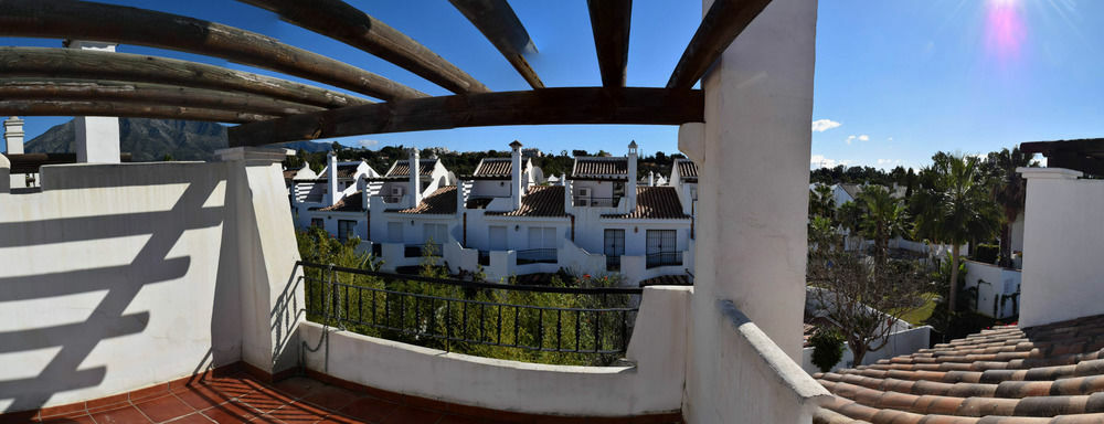 Apartamentos Y Casas Serinamar Marbella El Ángel Kültér fotó
